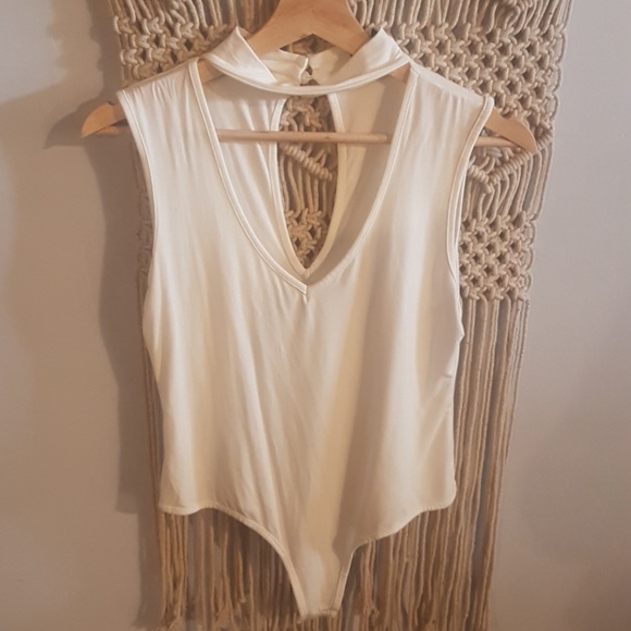 White onsie - Picture 1 of 3